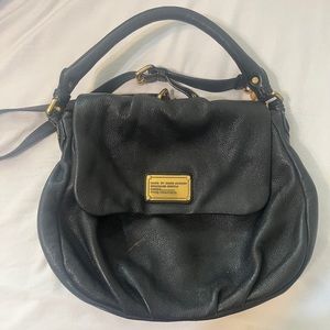 Marc Jacobs black leather classic crossbody purse